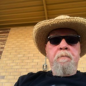 Meet your Posher, Randy